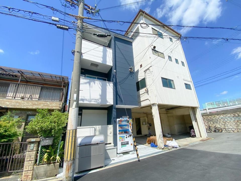 GLITTER201 Max 6ppl 5 minutes to USJ by train Apartment in Osaka