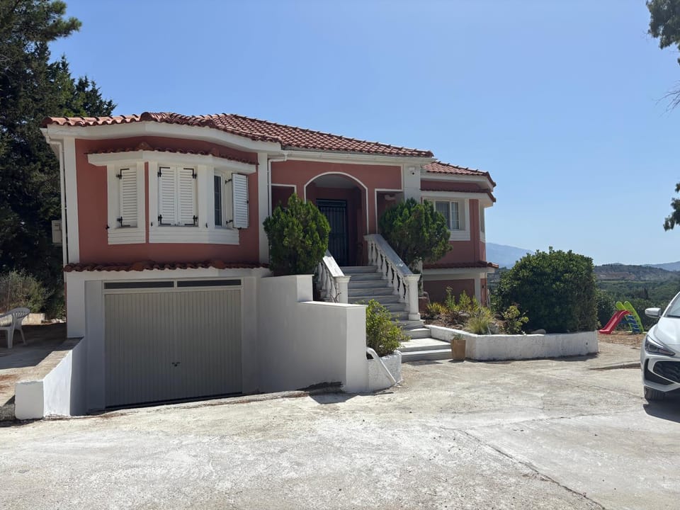 Happyfield House in Cephalonia