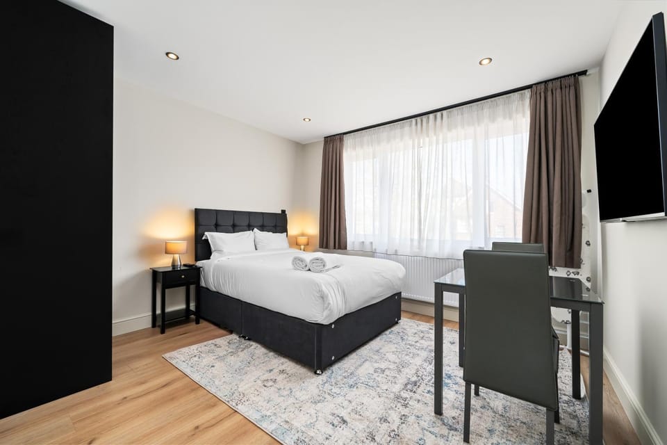 Willesden Green Urban Suites Apartment in London