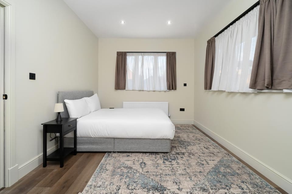 Willesden Green Urban Suites Apartment in London