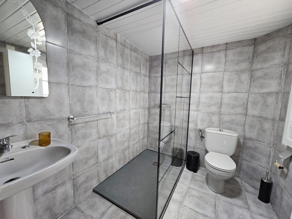 Shower, Toilet, Bathroom