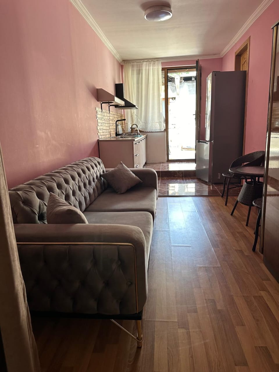 Kitchen or kitchenette, Seating area