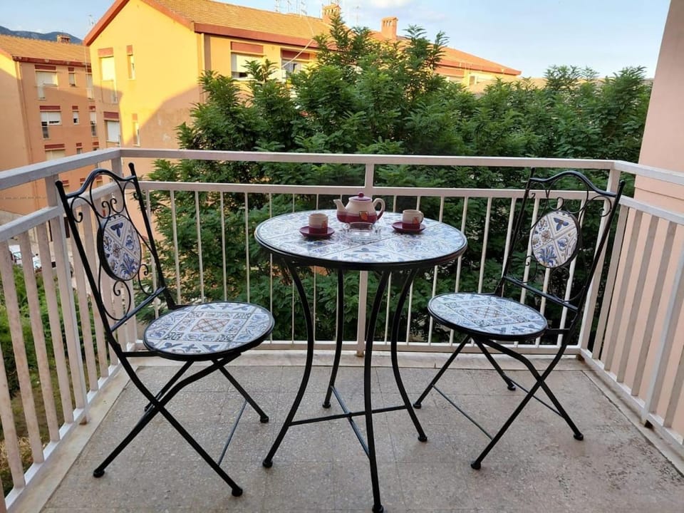 Property building, View (from property/room), Balcony/Terrace