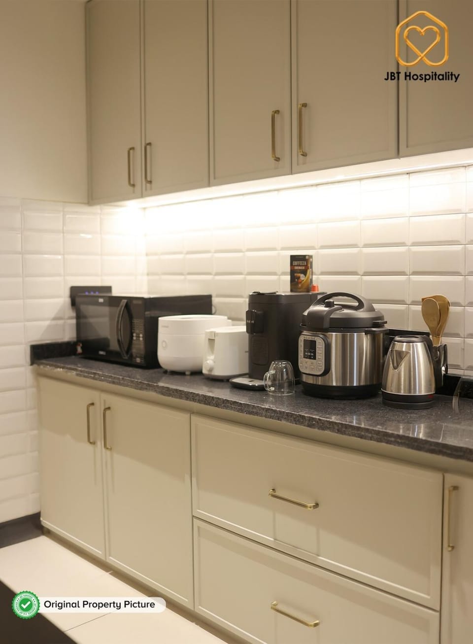 For NRI by NRI Penthouse - A3-1001 Apartment in Vadodara