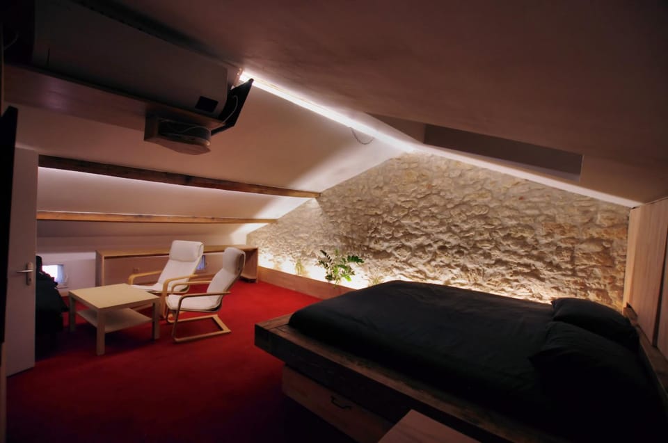 Bed, Bedroom