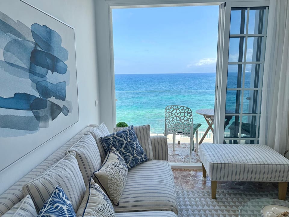 Day, Natural landscape, View (from property/room), Balcony/Terrace, Living room, Sea view