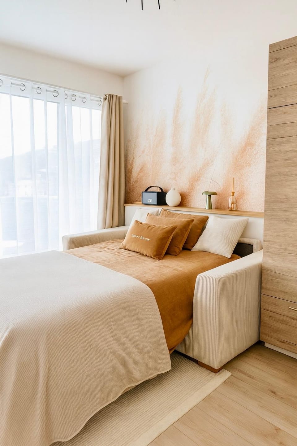 Bed, Living room