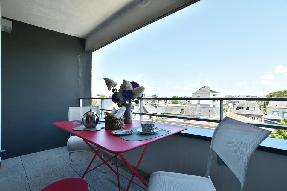 Balcony/Terrace, Dining area