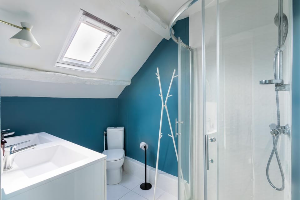Shower, Bathroom