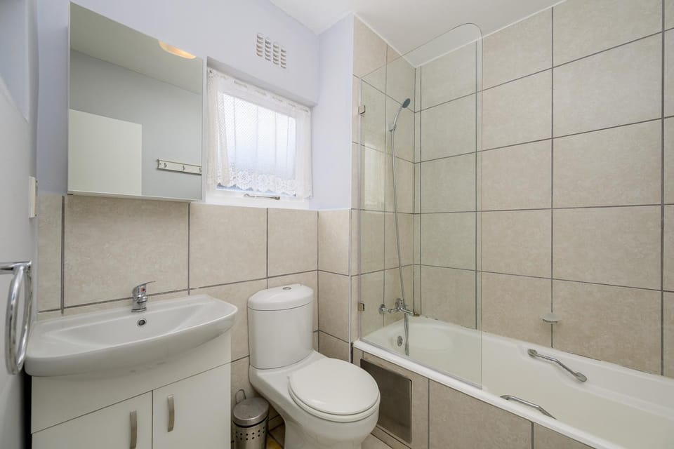 Bathroom, Bath