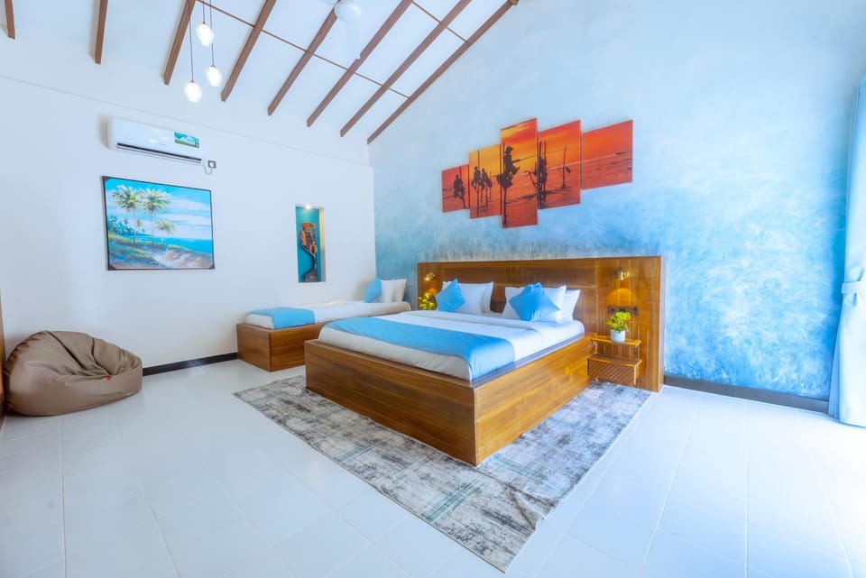 Photo of the whole room, Bedroom