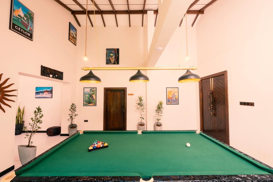 Billiard, Lobby or reception