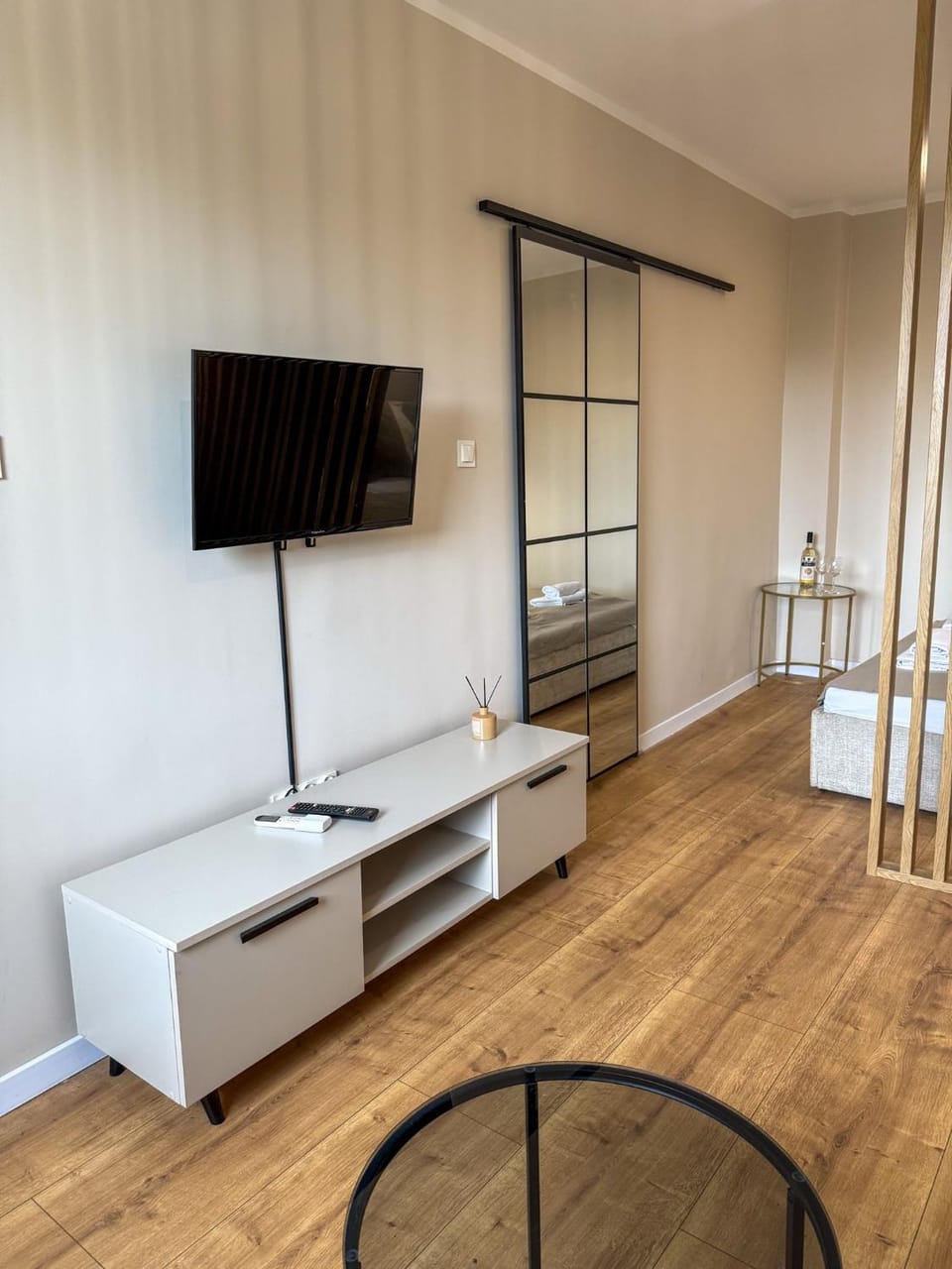 Apartamenty przy Dworcu by LibertaRent Apartment in Lower Silesian Voivodeship