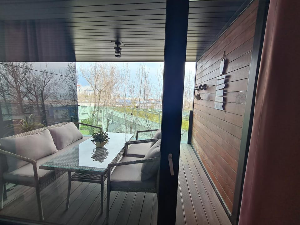 Blue Bike Studio Apartment in Constanta