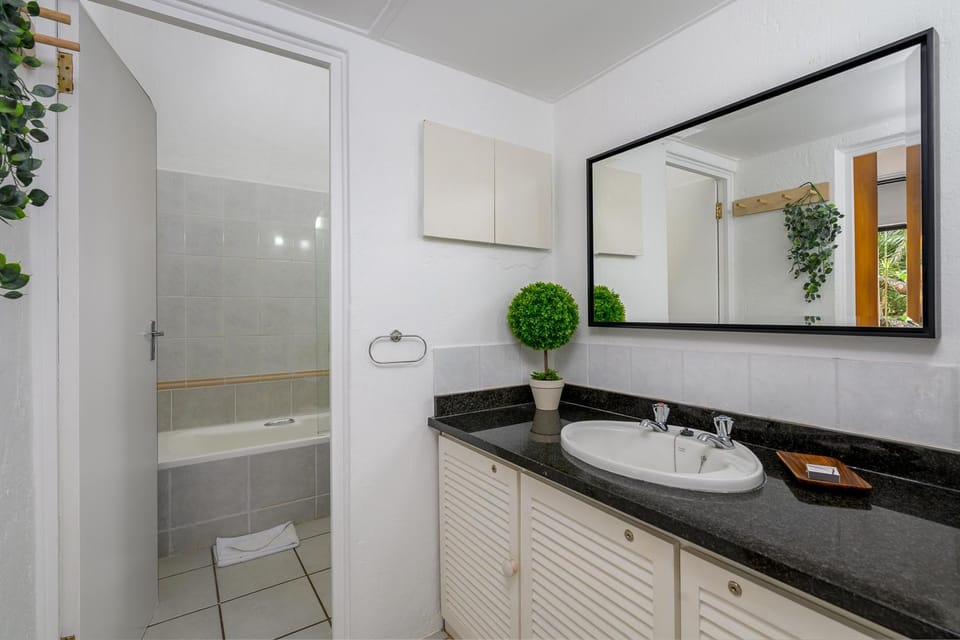 Bathroom, Bath