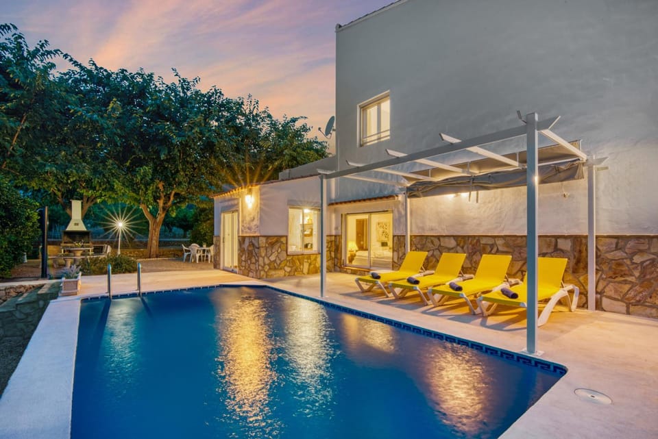 Property building, Pool view, Swimming pool, Sunset, sunbed