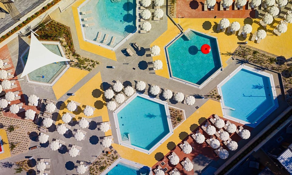 Day, Bird's eye view, Pool view, Swimming pool, sunbed