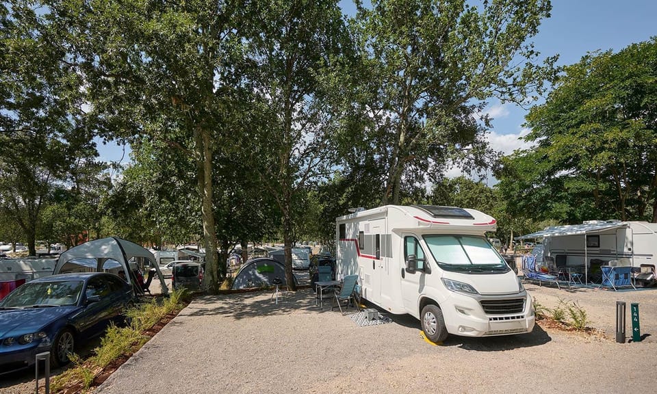 Day, Location