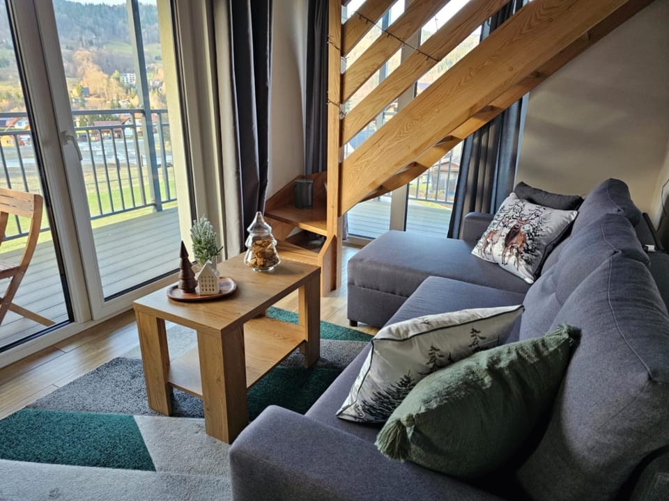 View (from property/room), Balcony/Terrace, Living room, Seating area, Dining area