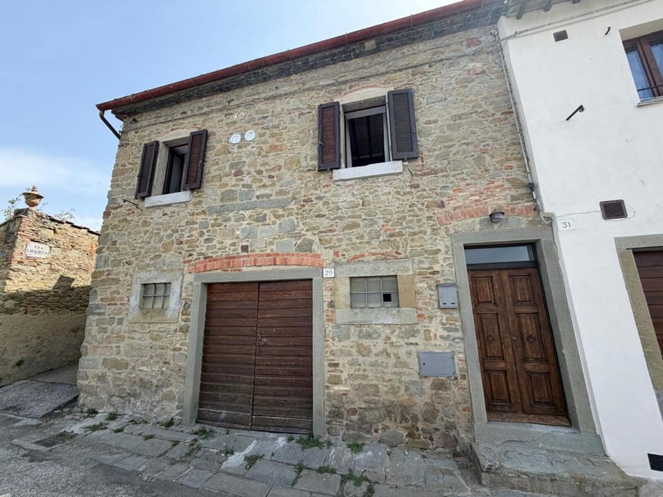 Property building, Facade/entrance