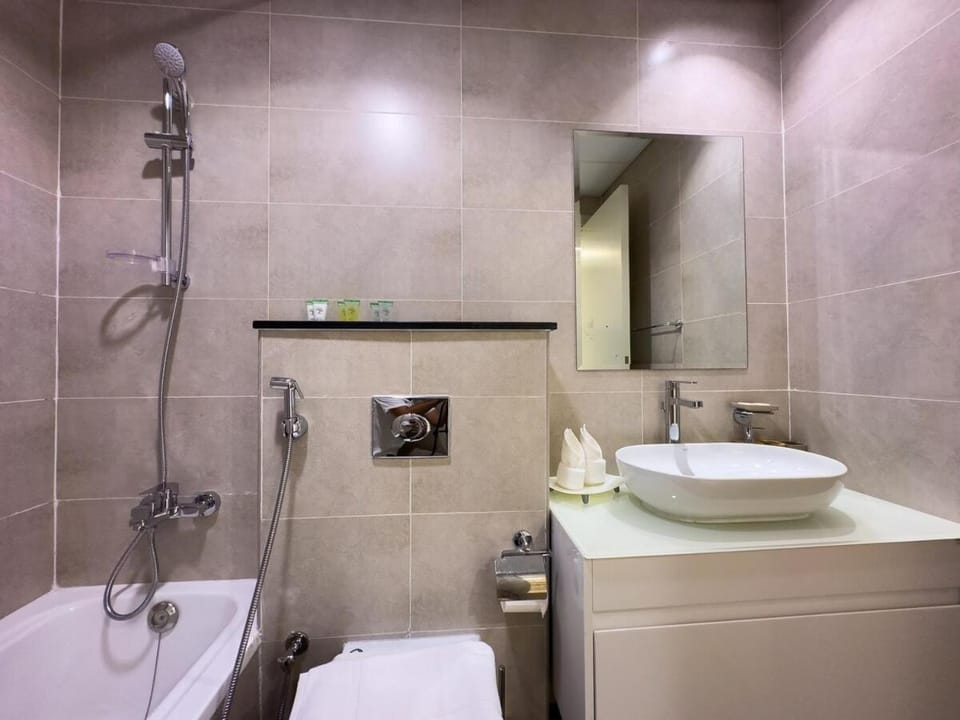 Damac Carson B Studio, Scenic & Serene Stay Apartment in Dubai