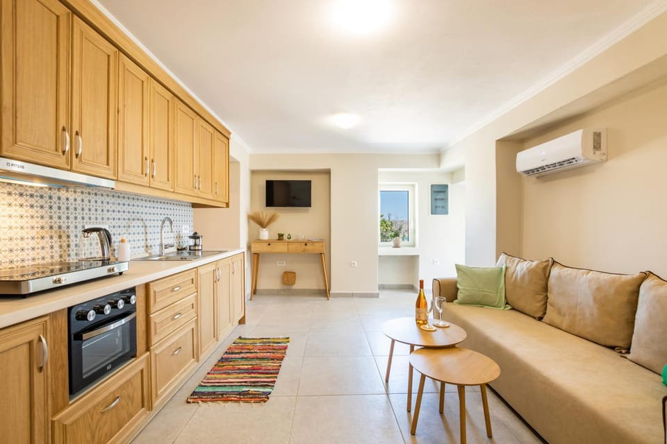 Kitchen or kitchenette, Living room, Dining area, Dinner, kitchen