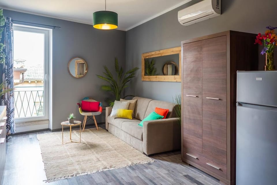 Residenza Santa Anastasia with AC and lift Apartment in Verona