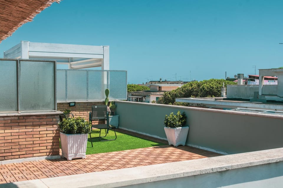 Balcony/Terrace, Garden view