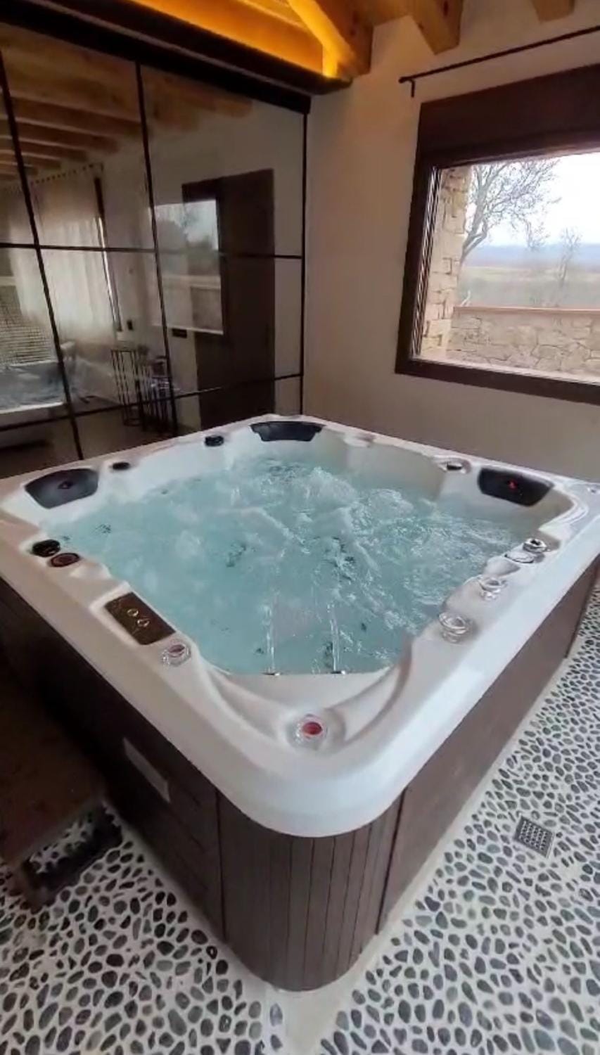 Natural landscape, Hot Tub
