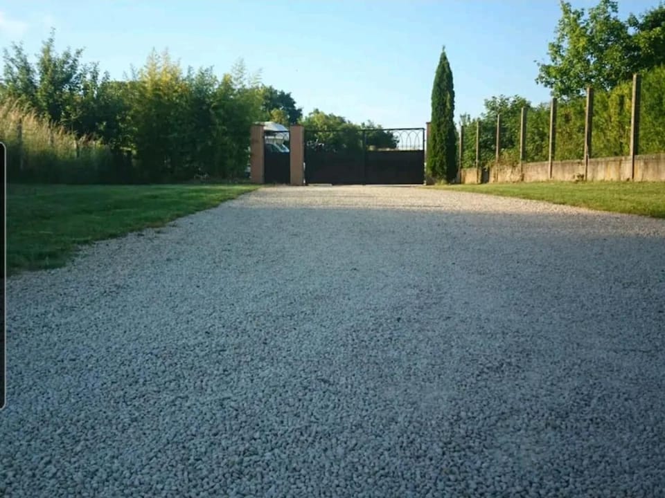 Les Gîtes de Borely House in Centre-Val de Loire