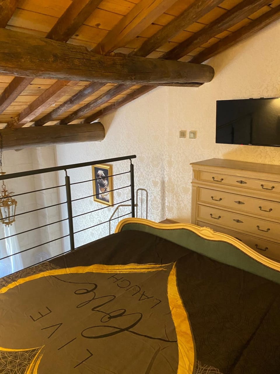 Suite royale avec en options jacuzzi, dîner aux chandelles et petit déjeuner Apartment hotel in Provence-Alpes-Côte d'Azur