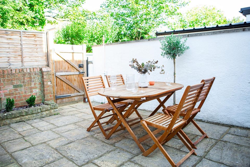 Day, Garden, Dining area, Garden view