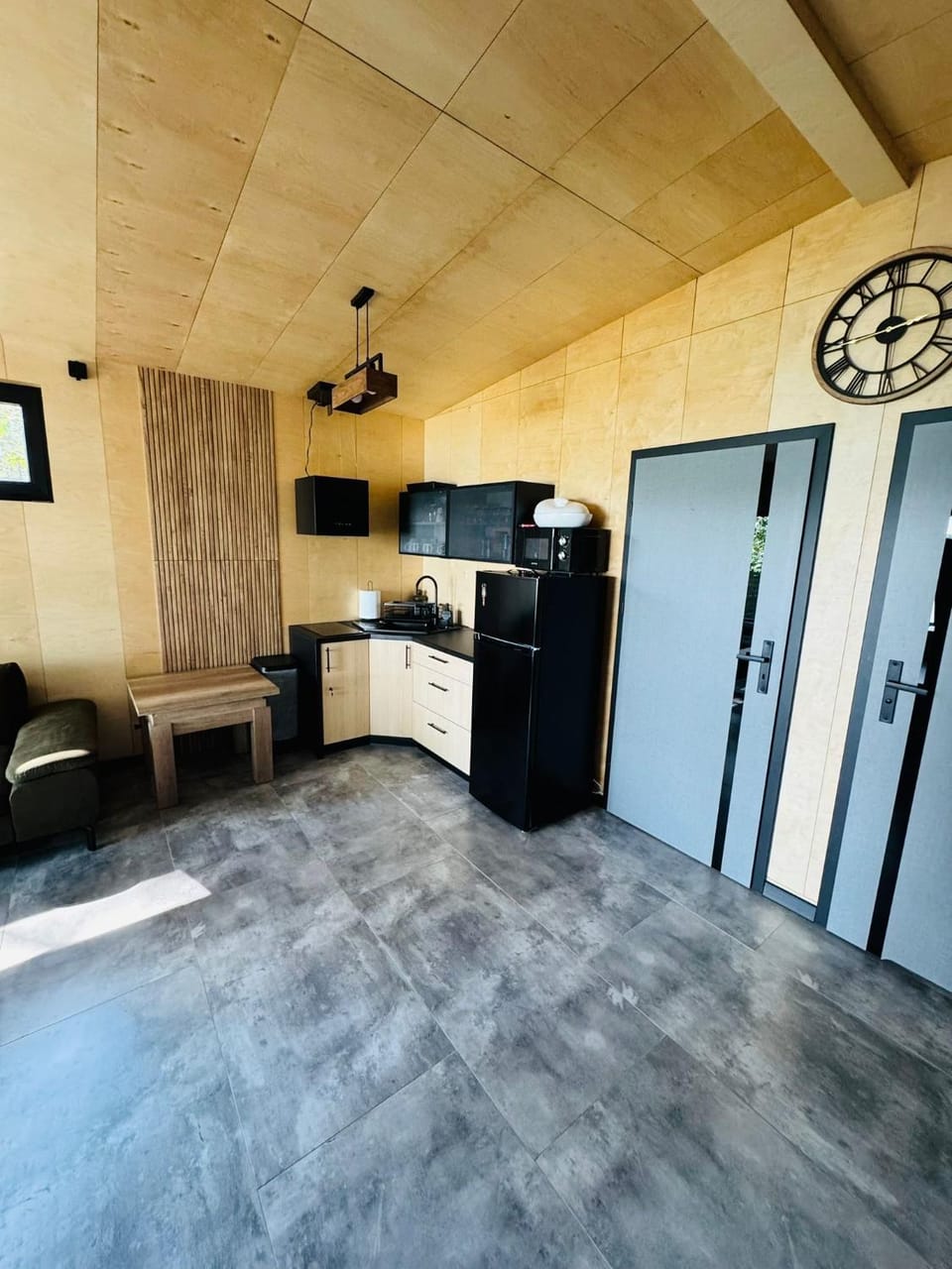 Lakeview Okuninka House in Belarus