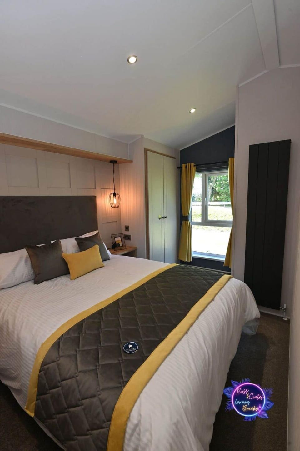 Big Duffs Den House in Tattershall