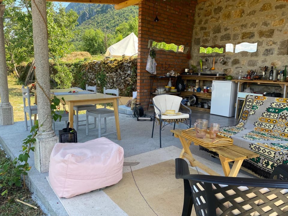 Living room, Seating area, Dining area, Garden view