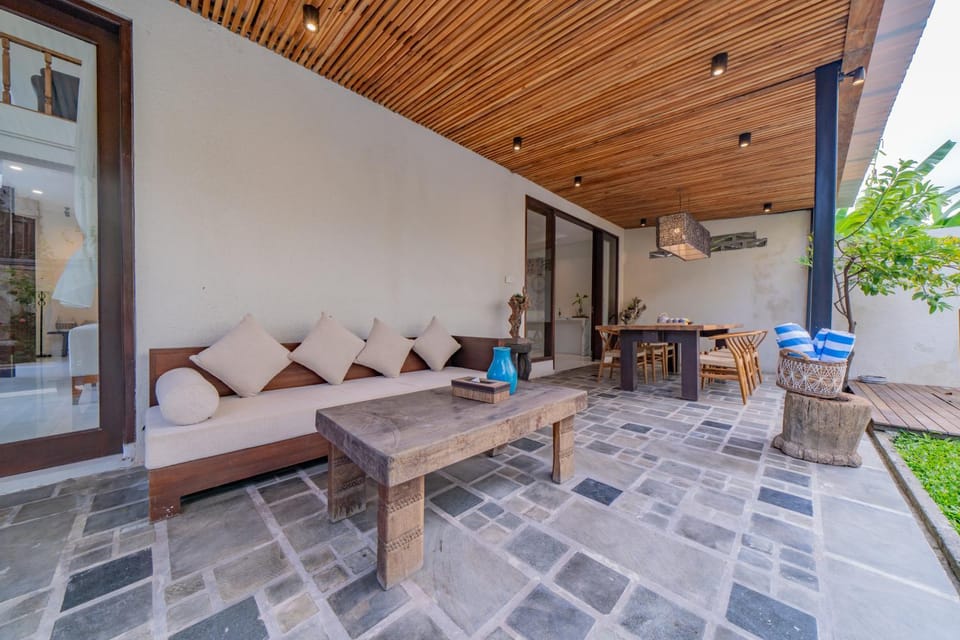 Property building, Seating area
