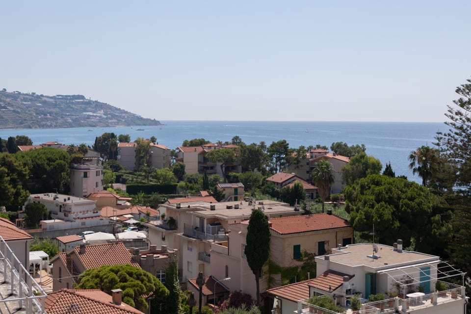Neighbourhood, Natural landscape, Sea view