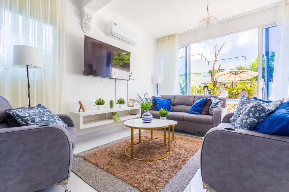 TV and multimedia, Living room, Seating area