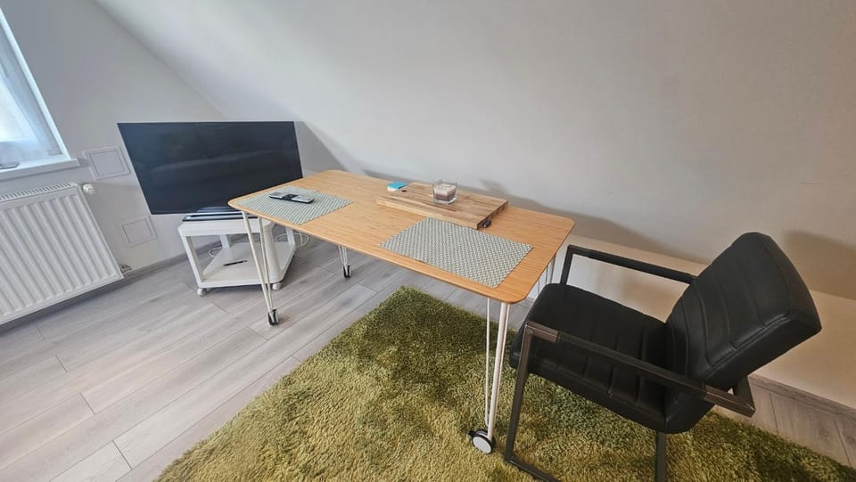 TV and multimedia, Living room, Dining area