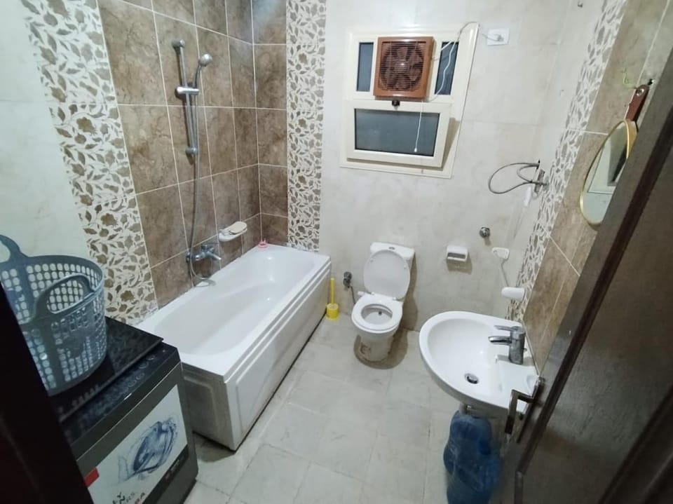 Shower, Toilet, Bathroom, Bath, washing machine