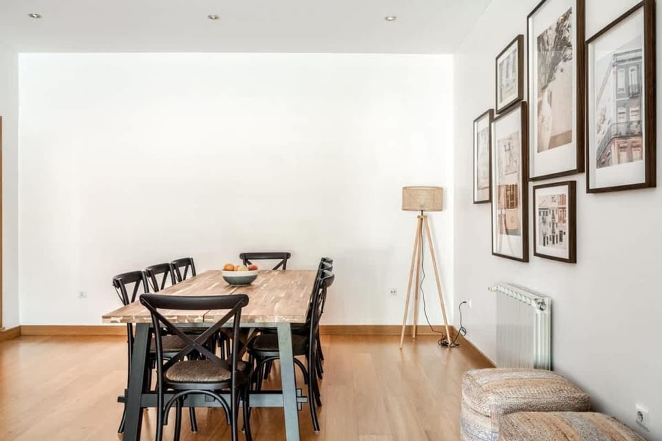 Living room, Dining area