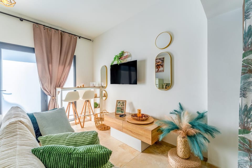 Property building, Living room