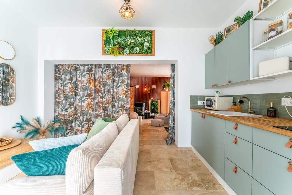 Property building, Living room