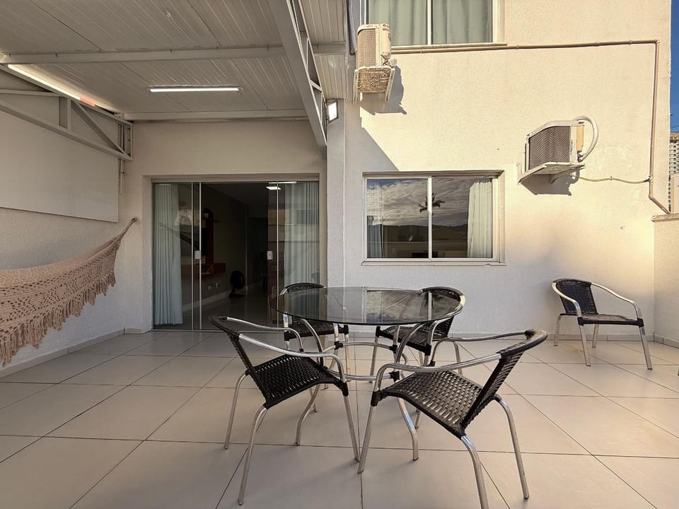 Patio, Balcony/Terrace, Living room, Seating area, Dining area