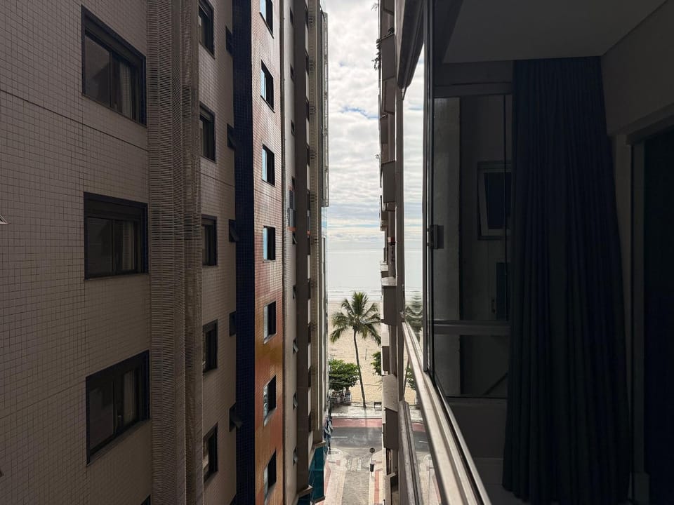 City view, Sea view