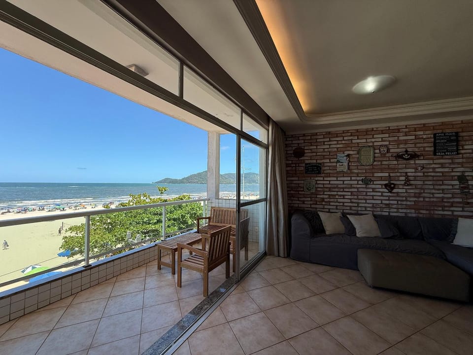 WS01- Pé na Areia com vista fogos de Réveillon Apartment in Camboriú