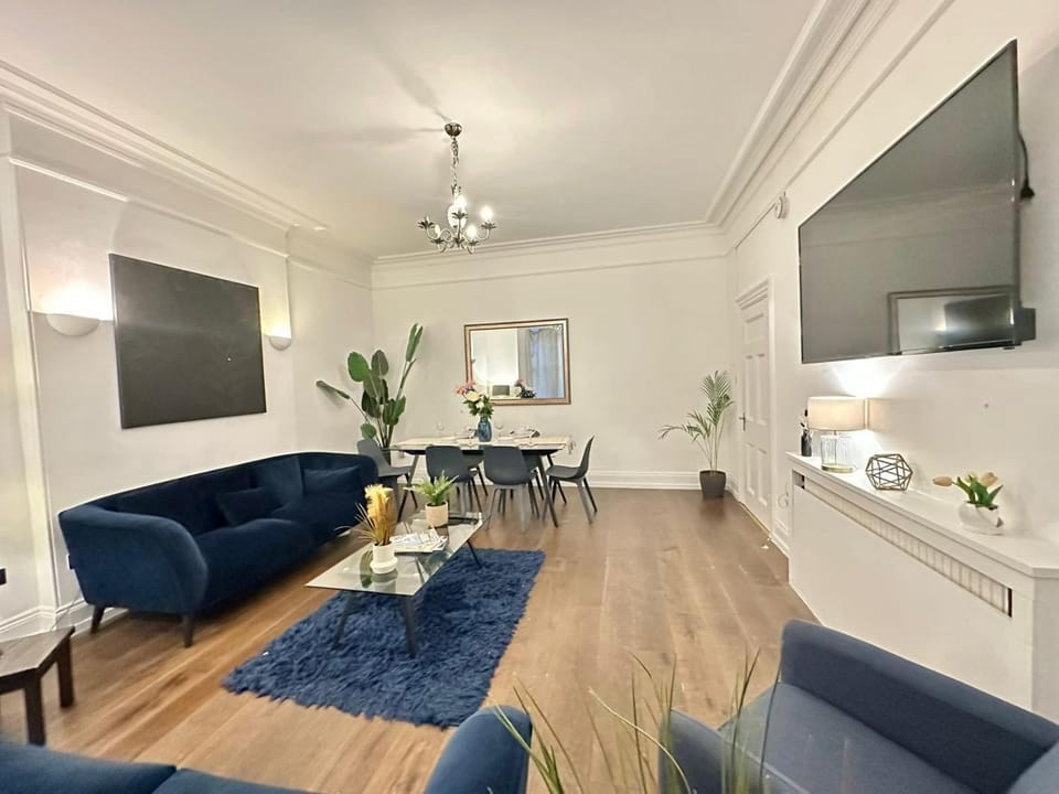 TV and multimedia, Kitchen or kitchenette