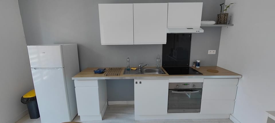logement familial spacieux, 2 chambres , grand salon Apartment in Fougères