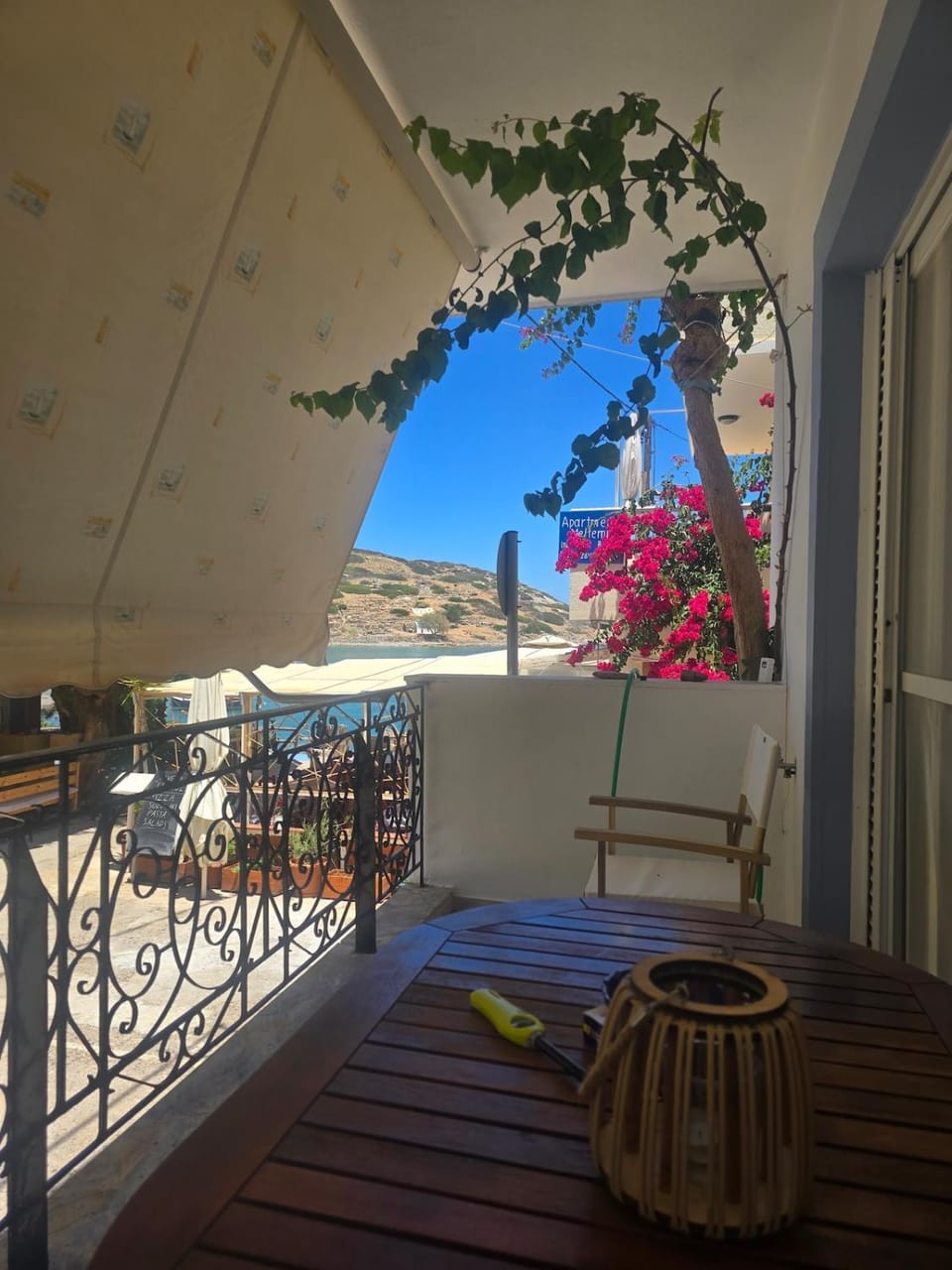 The Reefs - Sea Lounge Apartment in Lasithi