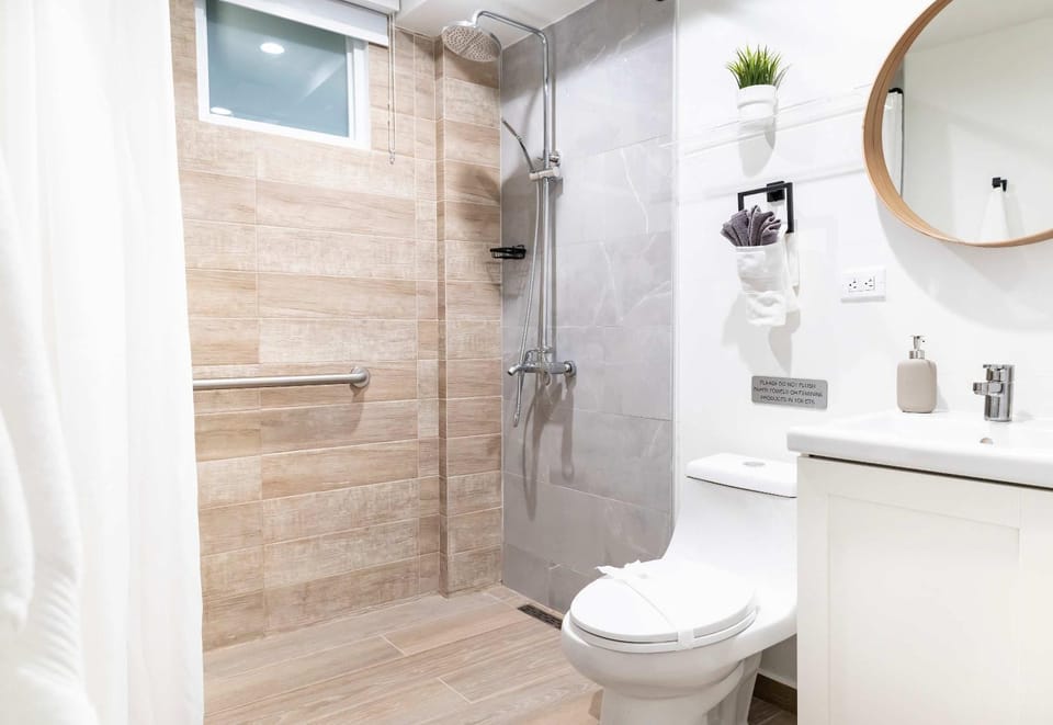 AQUA Terrazas Studio 1 - ADA Accessible - Beach, Pool & Dining Apartment in Dorado